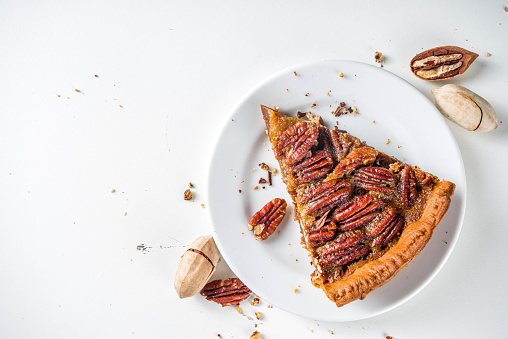 Louisiana Pecan Pie on DarlenesTable.com